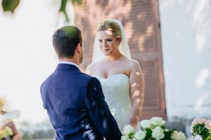 Beautiful bride saying wedding vows, Villa Fondi